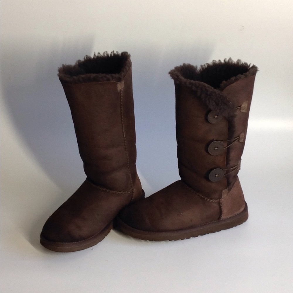 UGG Chocolate Bailey Button Triplet II Boo… - Picture 7 of 14
